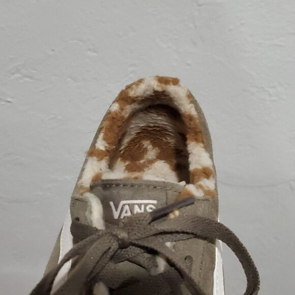 Vans Ward Low Suede Sneakers with Animal Print Sherpa Lining Size 9 - Picture 6 of 12